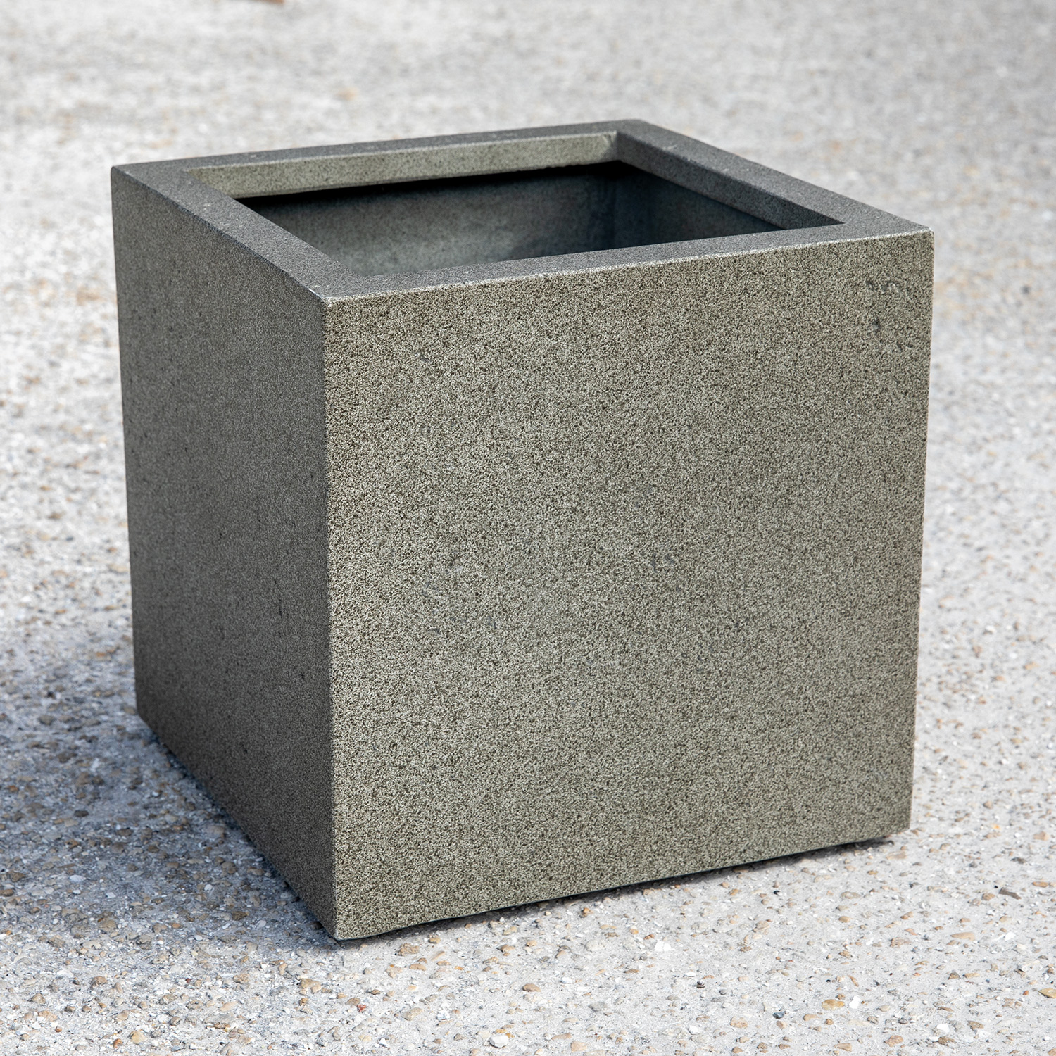 premiostone cube planter at your farm and garden